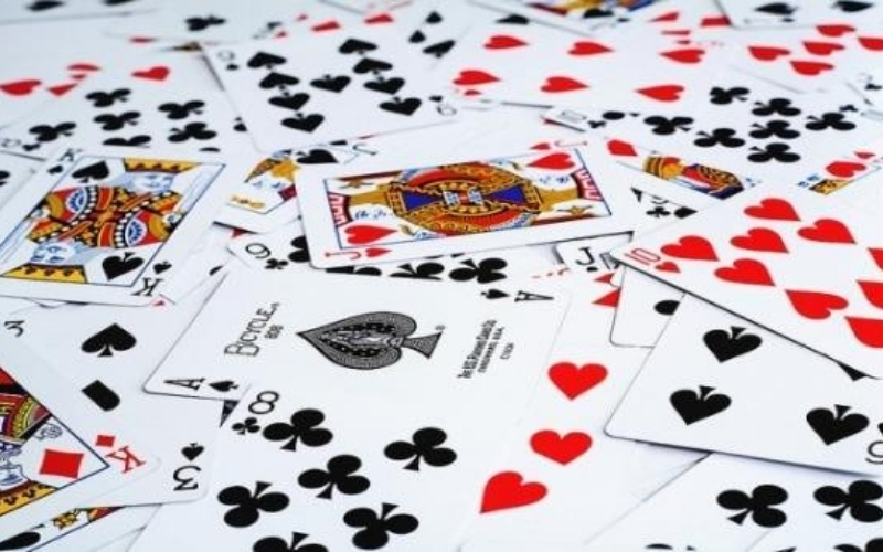 Mối liên hệ mật thiết giữa bộ bài Tây và lịch pháp