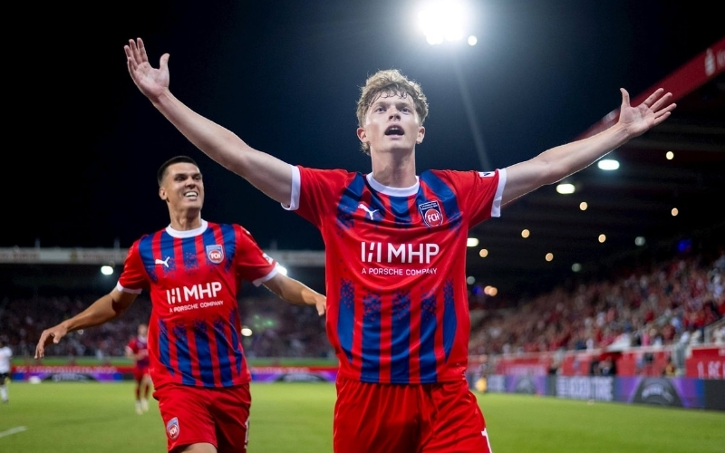 Yếu tố sân nhà và thời tiết