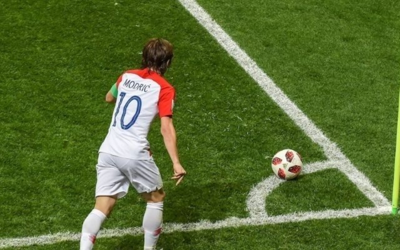 Tương quan giữa phong cách phòng ngự và số quả góc